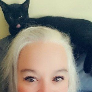 Meet your Posher, Janet